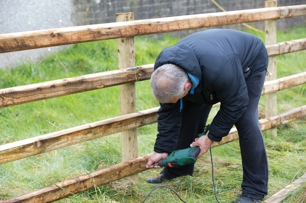 Key Factors to Consider Before Scheduling Fence Repair Houston TX